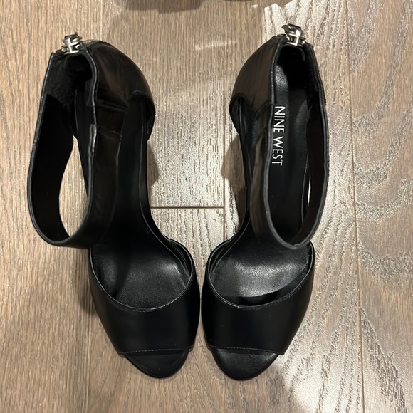 Nine West Heels - Picture 3 of 5